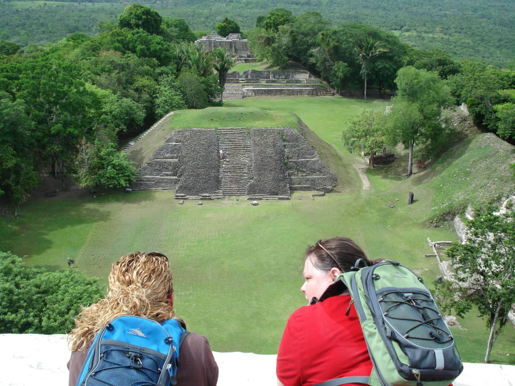 xunantunich_belize_hill